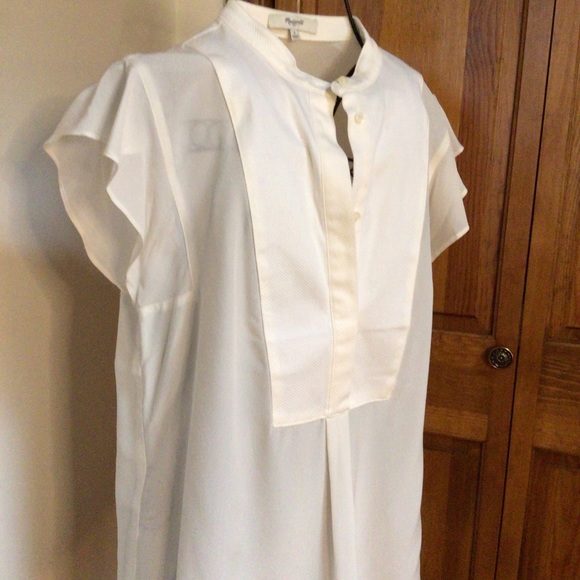 Madewell White Silk Top with Flutter Sleeves
Size 4 - Picture 5 of 5